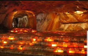 Himalayan Salt Mines In Pakistan ⛰️ Home of The Salt Cave Materials That Decorate It!