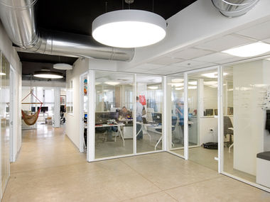 Top 5 Office Design Trends That Boost Productivity in 2025