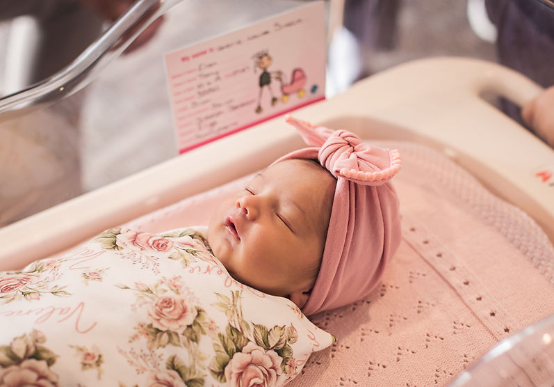 Fresh 48 hour Newborn Session in hospital