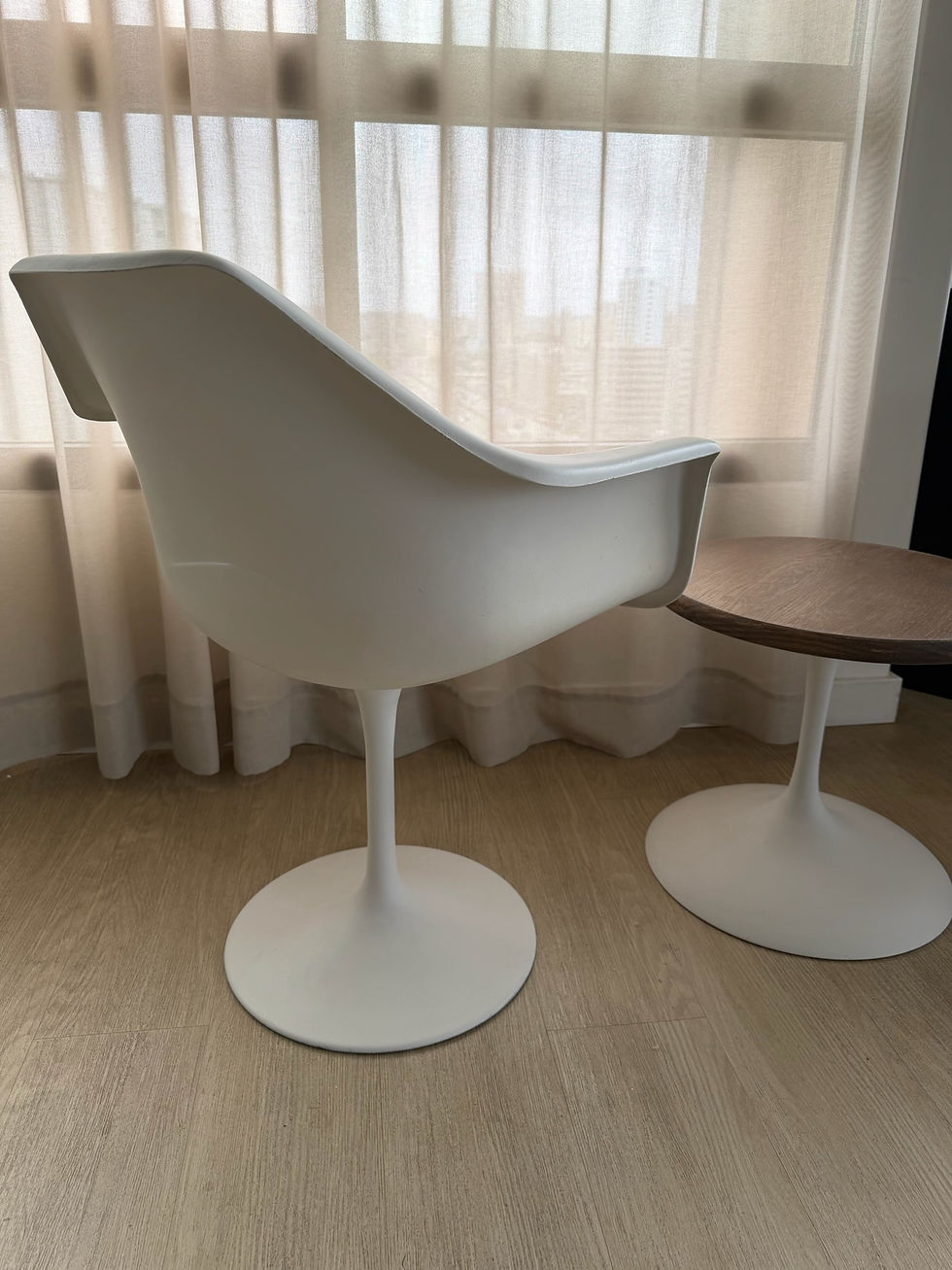 Thumbnail: WHITE SAARINEN SWIVEL CHAIR AND TABLE REPRODUCTION