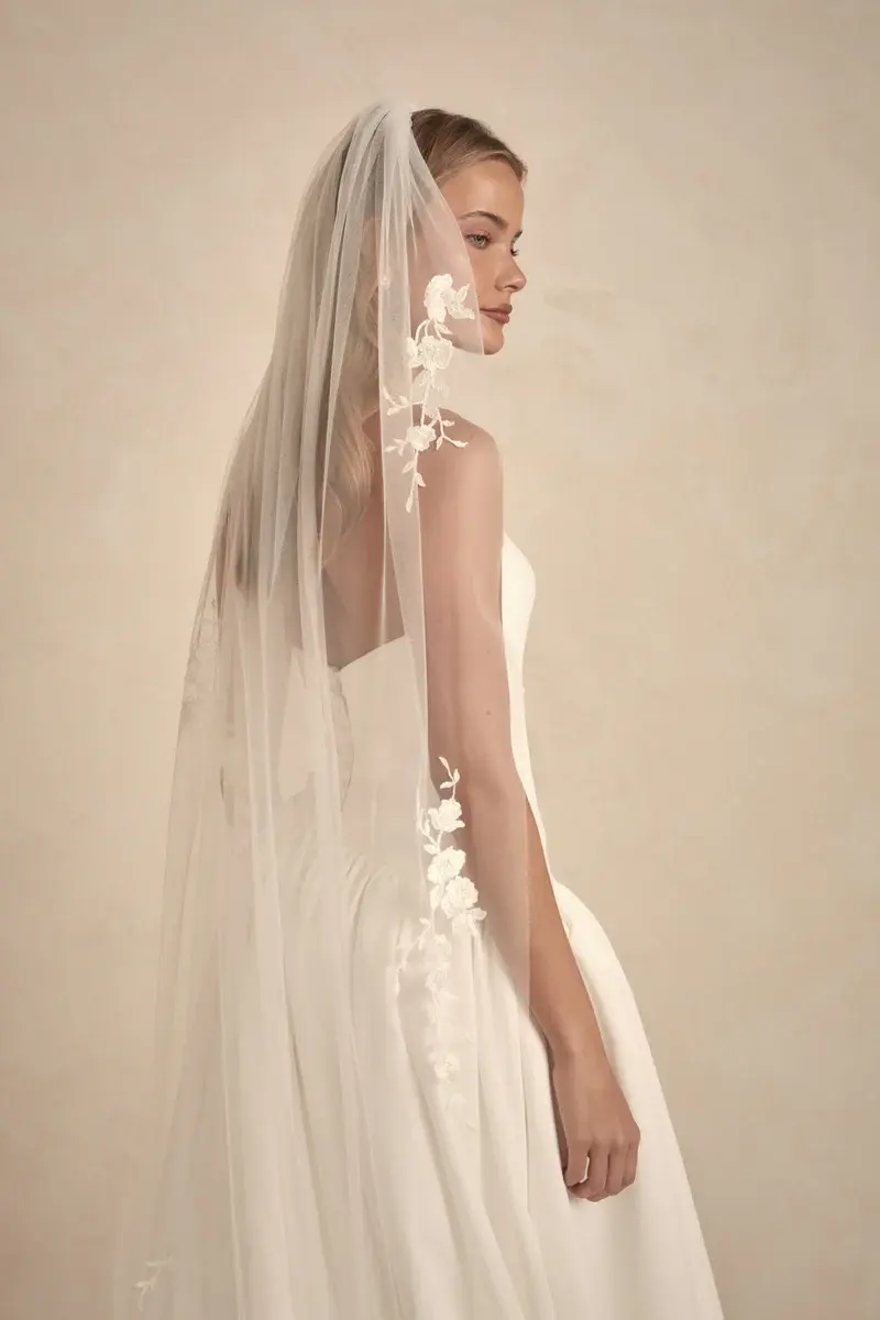 Thumbnail: MWL Aria Veil