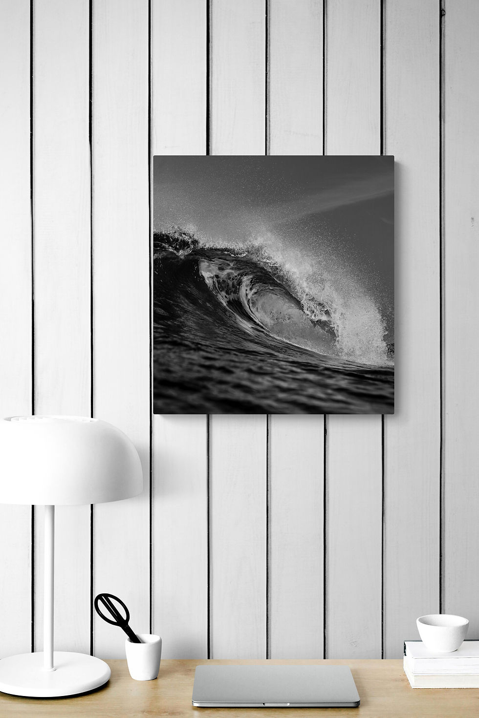 Thumbnail: Ocean swell captured in timeless grayscale.