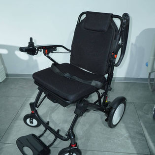 Silla de ruedas carbon air brazo abatible