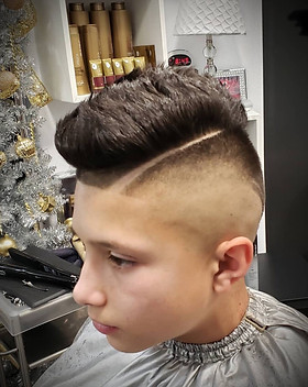 Men's Hair Line Up