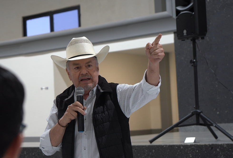 Vázquez pide reapertura simultánea de la frontera para exportación de ganado en Chihuahua y Sonora