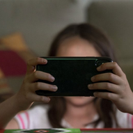 Alertan en Cuauhtémoc por exposición de menores a contenido violento y sexual en redes sociales