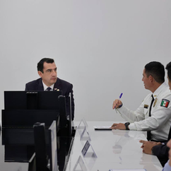 René Chavira revisa estrategia de seguridad y encabeza primer pase de lista a la Policía Municipal