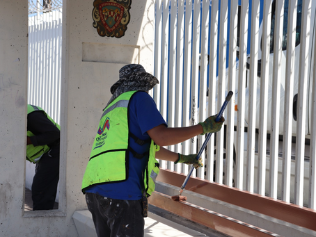 Municipio realiza mantenimiento general a paradas de camión de la avenida Tecnológico