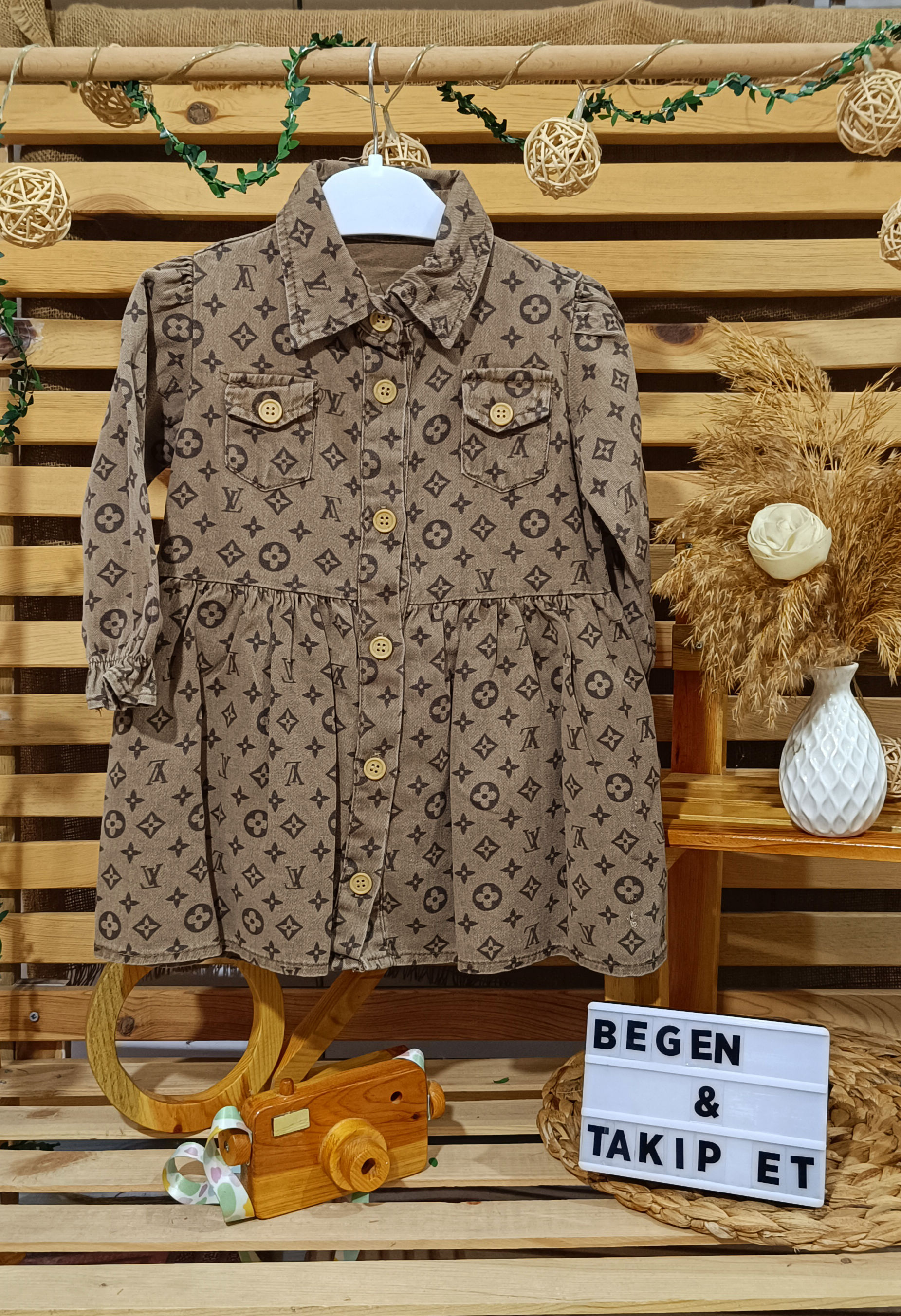 (2-7 yaş) Louis Vuitton düğmeli kız çocuk elbise
