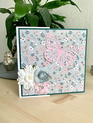 gift on engagement for a girl