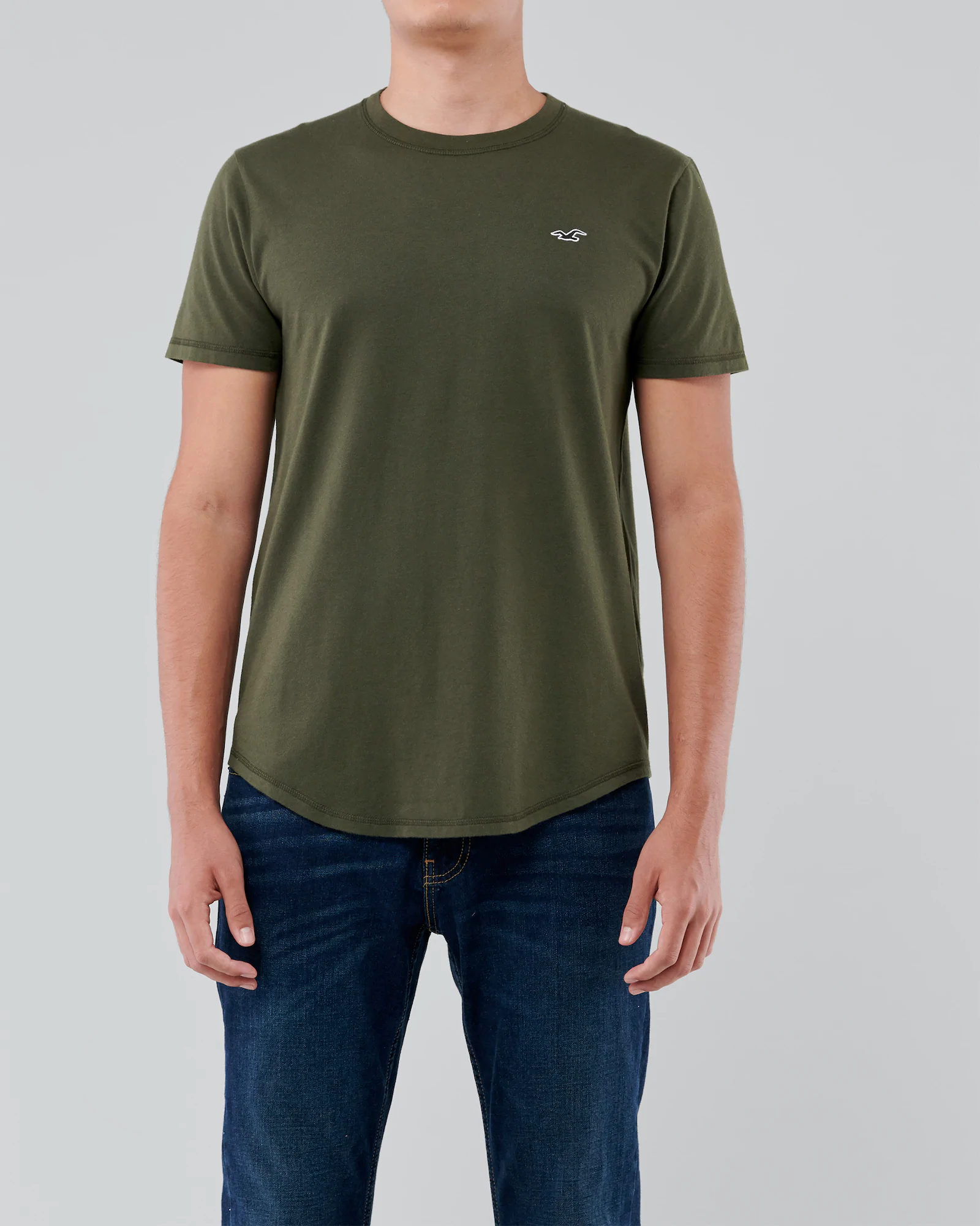 HOLLISTER CURVED HEM T-SHIRT