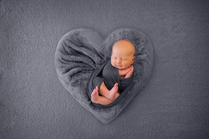 Baby Ari - Brisbane Newborn Photographer