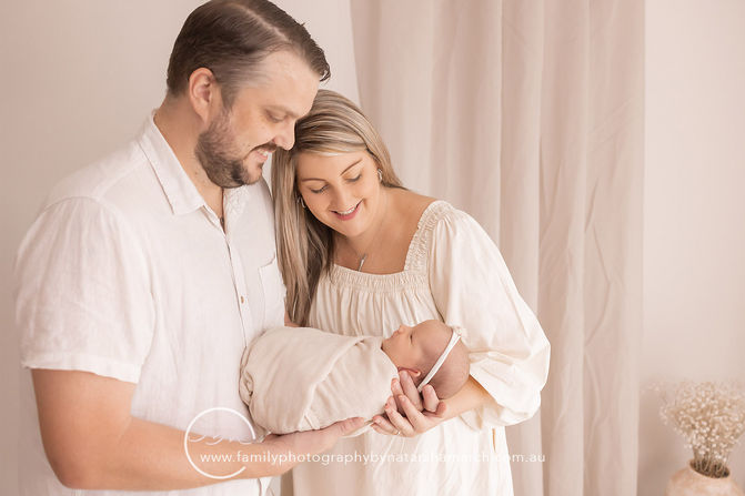 newborn baby survival guide for first time parents, Brisbane newborn photographer