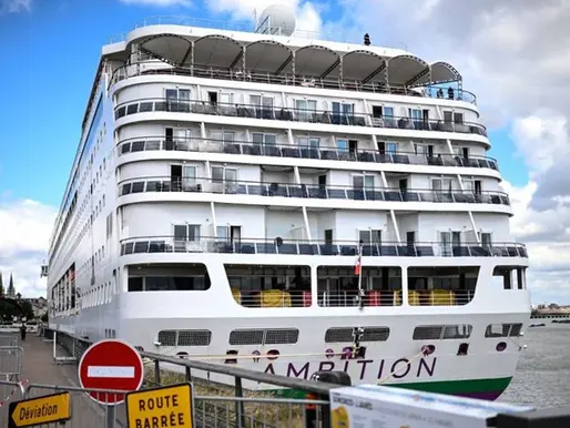 Misteriosa epidemia en crucero deja un muerto y más de 1.700 personas confinadas en Francia