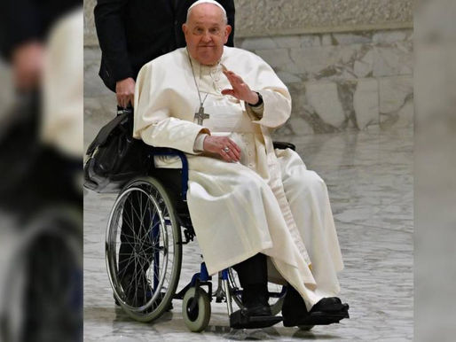 Papa Francisco, en estado “crítico” y su “pronóstico es reservado”, anuncia el Vaticano