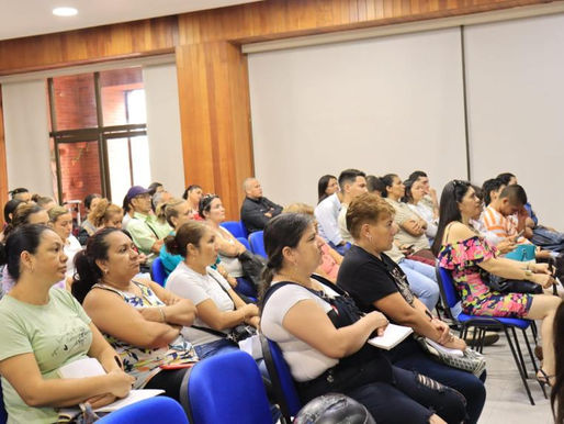 Capacítese sin costo y conviértase en un empresario UNO A