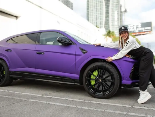 Shakira finalmente revela cómo va a regalar su carro a uno de sus fanáticos