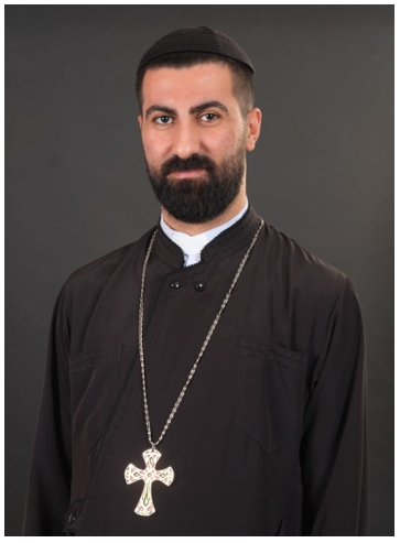 P. Charbel Bahi, miembro del Comité Ecuménico para el alivio de Beirut en representación de la Iglesia Ortodoxa Siria y designado por Su Excelencia Daniel Kourieh, Arzobispo Ortodoxo Sirio de Beirut