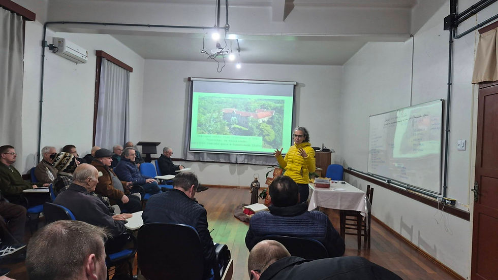 Freis iniciam retiro no Convento Franciscano São Boaventura em Imigrante