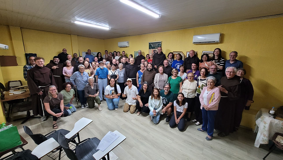 Encontro dos Leigos com o Ministro Geral e missa de envio do TAU peregrino