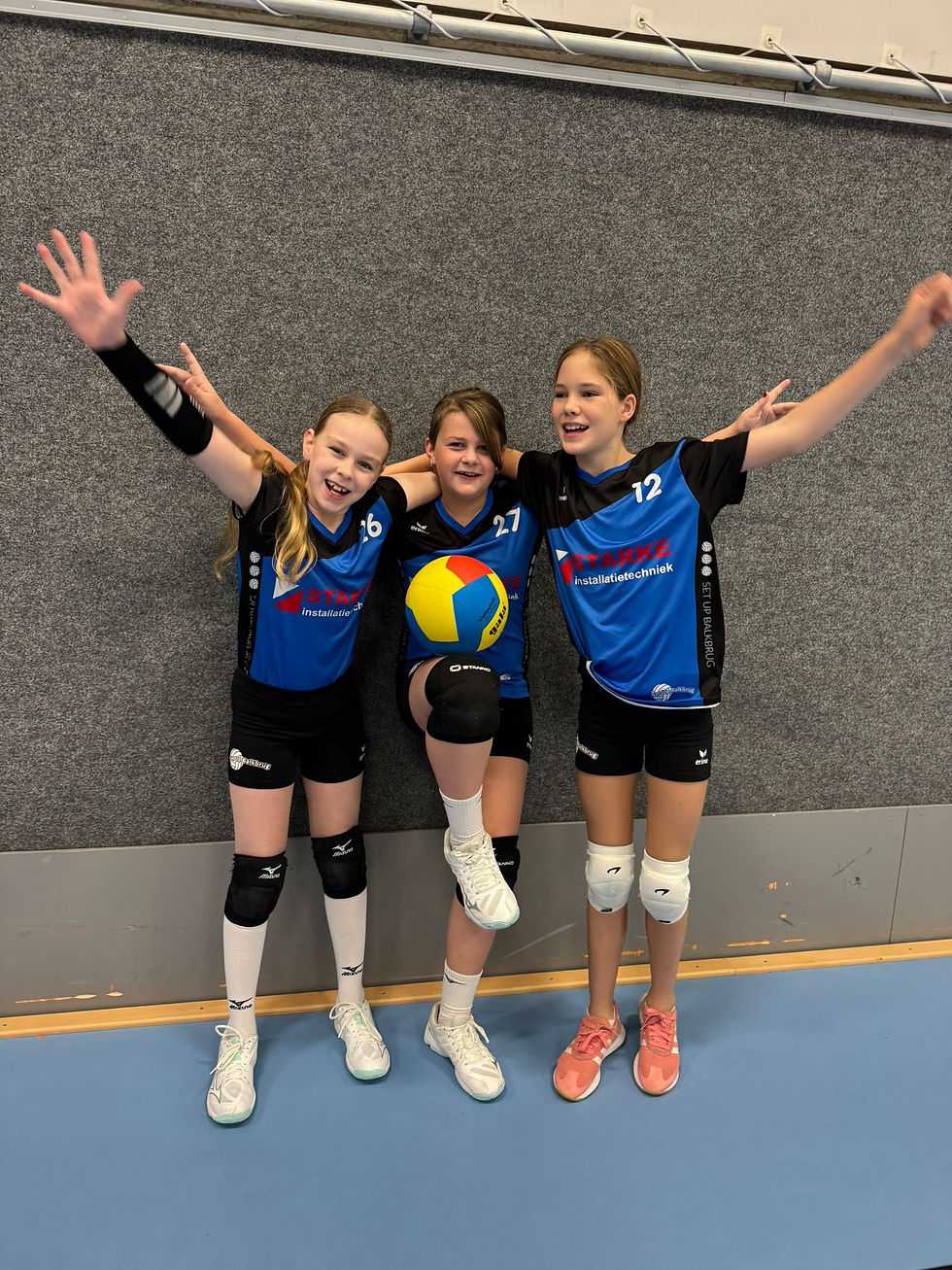 Train(st)er gezocht voor oudste volleystars!🏐