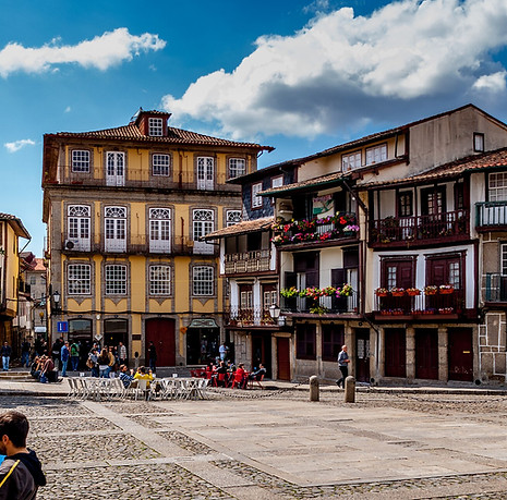 Centro_Histórico_de_Guimarãe.jpg