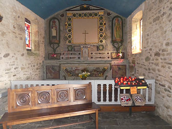 Un des bancs à saint-Samson.JPG