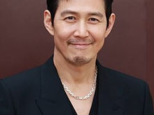 Perbezaan Umur Lee Jung-jae & Lim Ji-yeon Ganding Dalam “Nice To Not Meet You” Jadi Topik Perbualan 