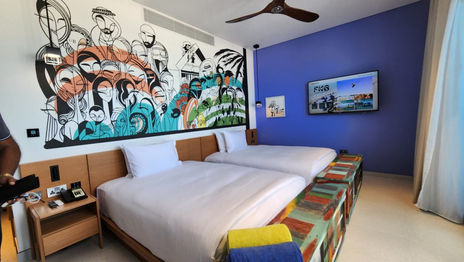 FURIET RESORT MURAL