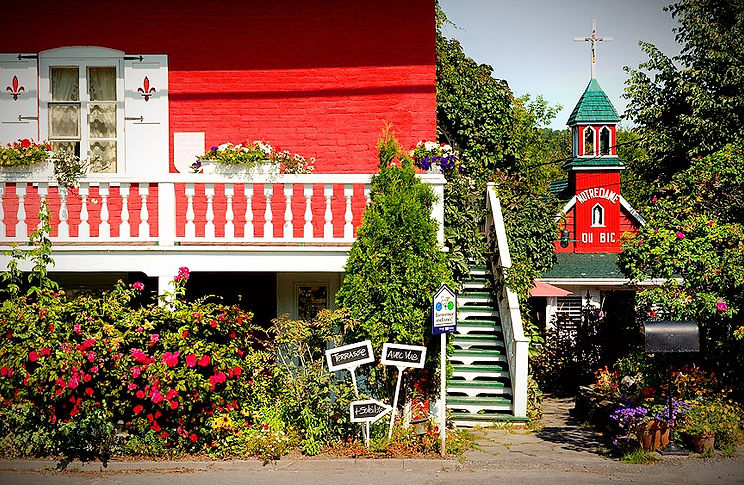 COIN-D'AUBERGE-ET-CHAPELLE_edited.jpg