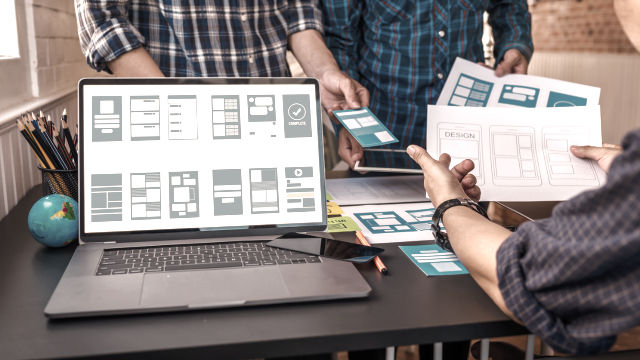 Experience design & consulting.png