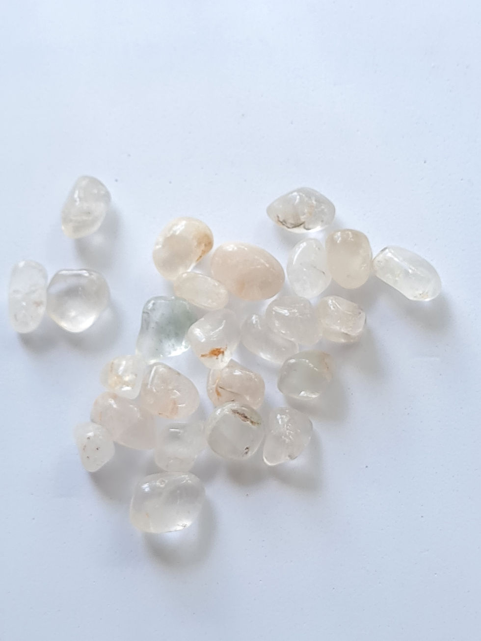 Pedra Rolada de Quartzo Transparente Inclusão Opalado Pacote 01