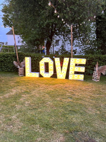 love leuten buchstaben