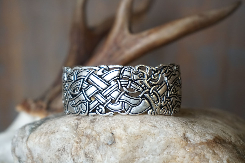 Thumbnail: Celtic Bracelet – Silver Plated