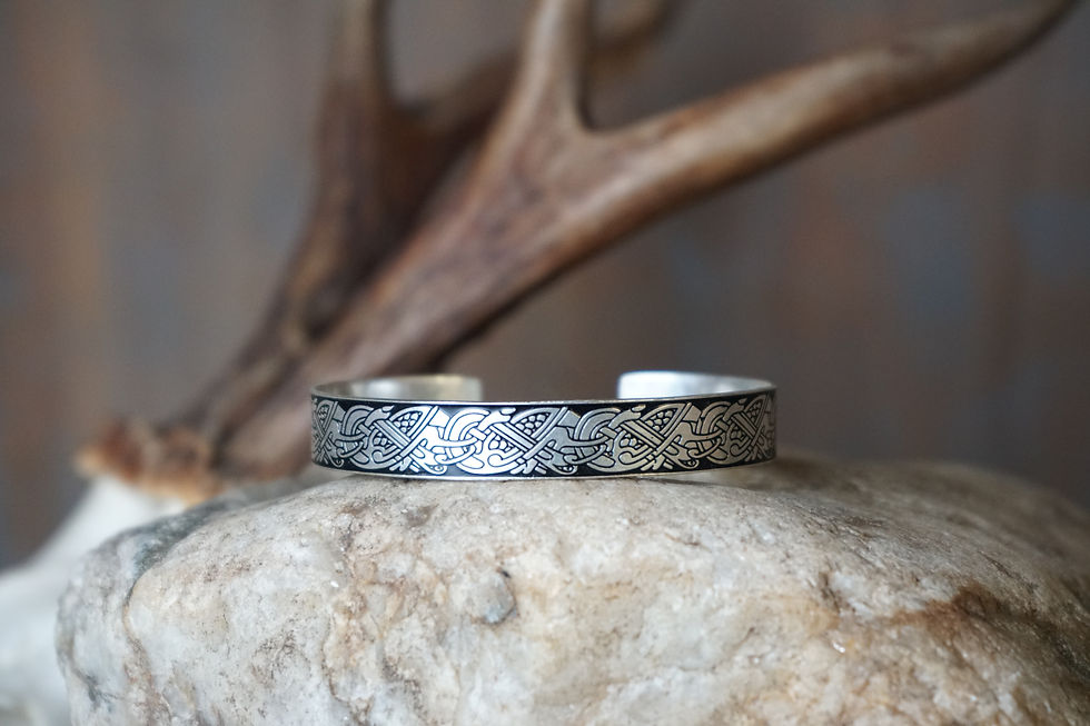 Thumbnail: Celtic Bracelet – Silver Plated