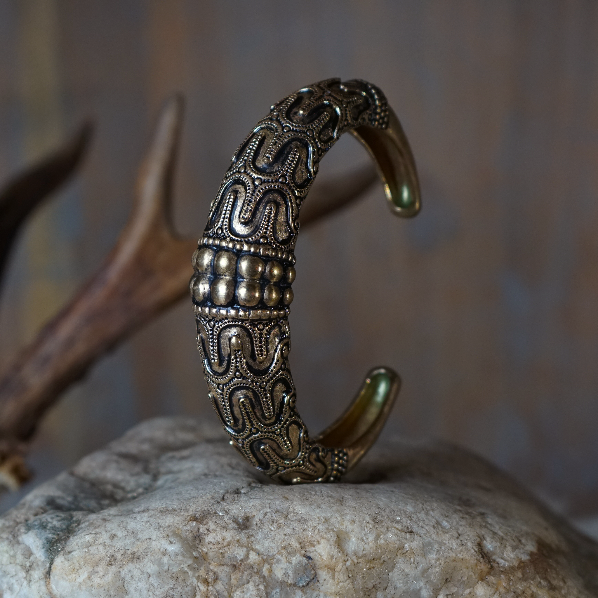 Heavy Viking Bracelet Hornelund - Bronze