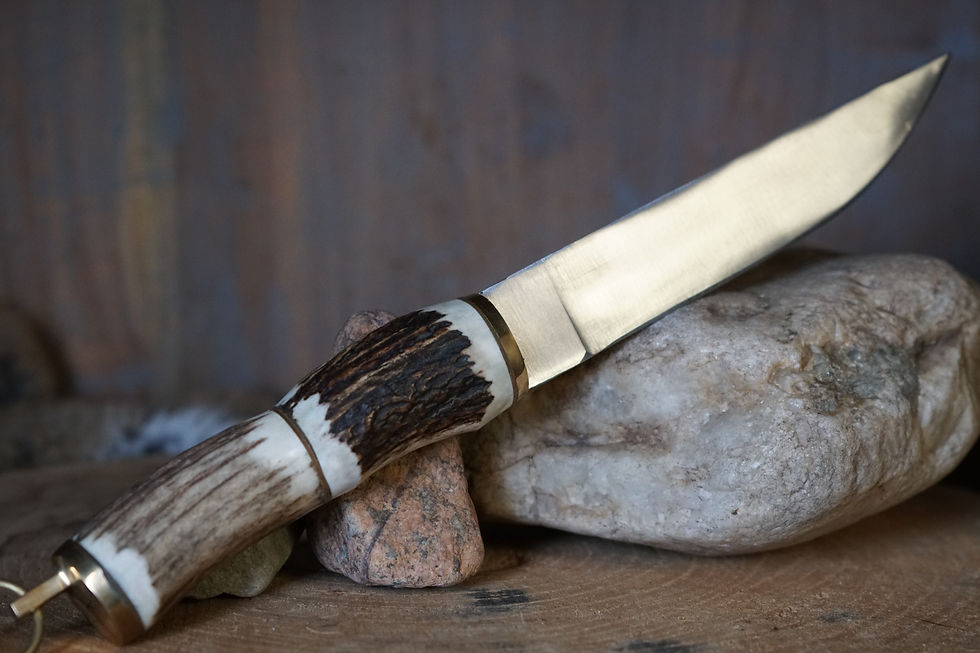 Thumbnail: Viking Knife with Stag Horn Handle