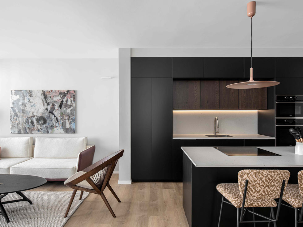 Fewer Rooms, More Living, Tel Aviv
