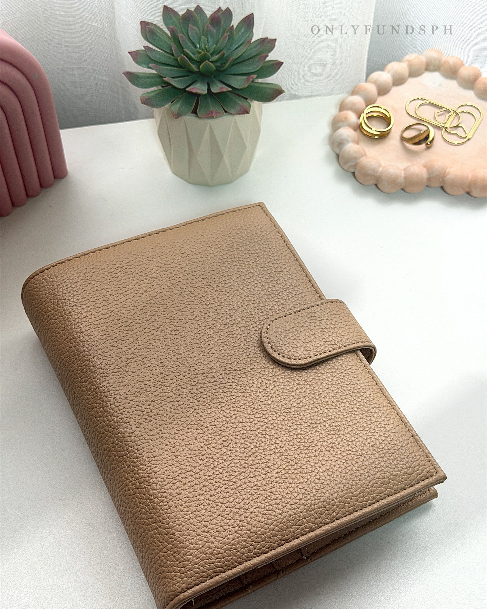 Classic Binder — Latte