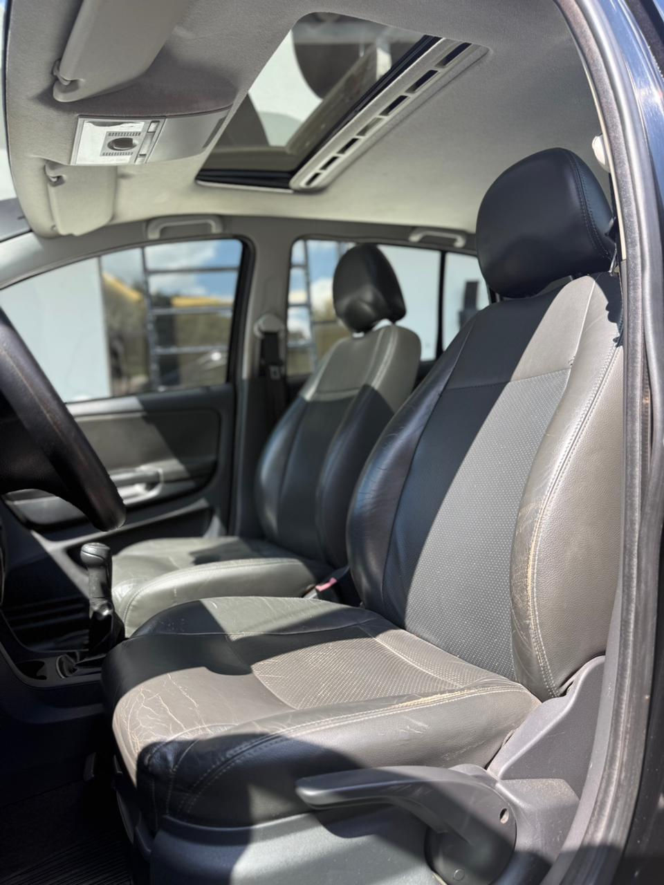 Miniatura: CROSSFOX 1.6 | 2011