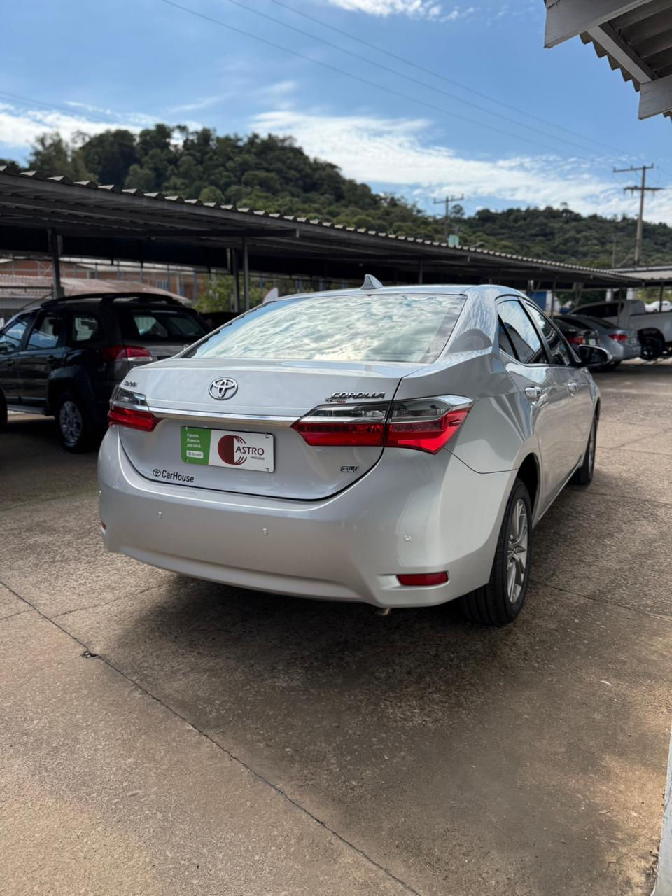 Miniatura: COROLLA GLI UPPER 1.8 AT | 2018