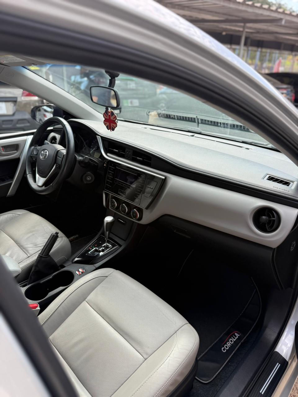 Miniatura: COROLLA GLI UPPER 1.8 AT | 2018