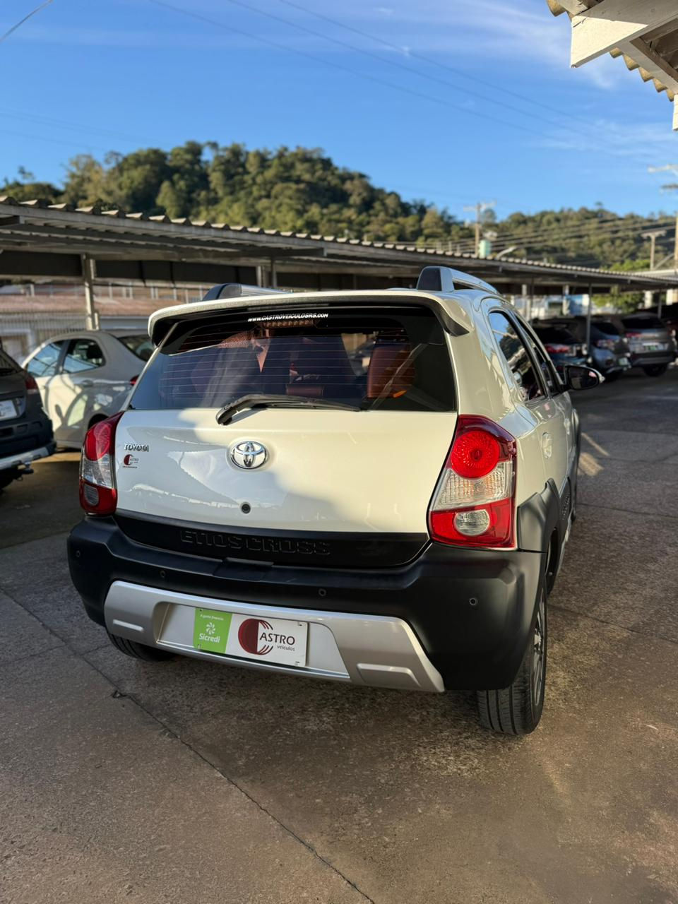 Miniatura: ETIOS CROSS 1.5 AT | 2018
