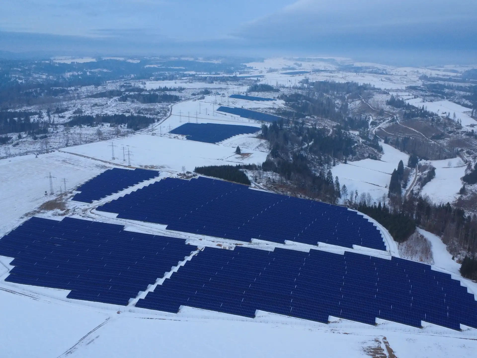 Utility-scale solar field 0