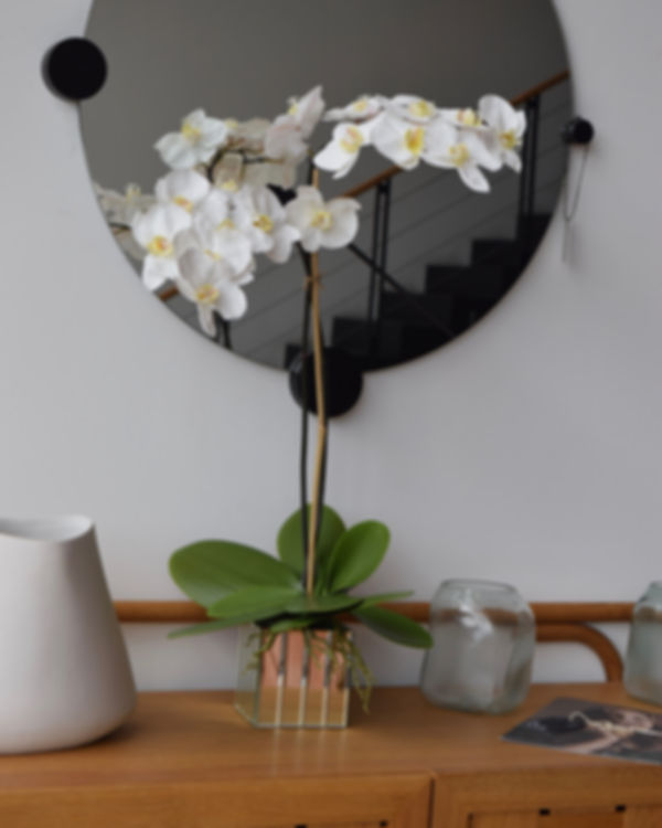 SF2718 Arreglo de 2 Orquídeas en base de espejo | 80 cm