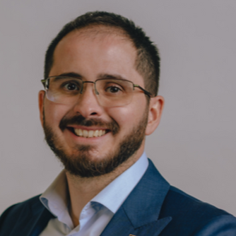 Rafael - Headshot.png