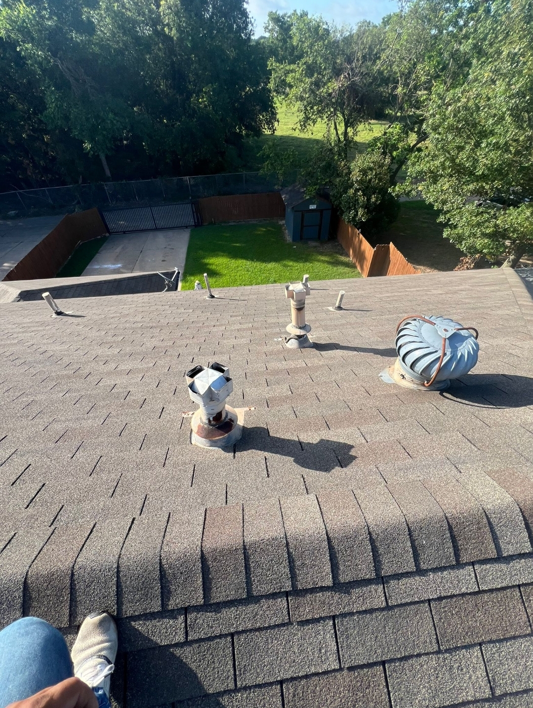 Roof repair replace a few shingles Mesquite