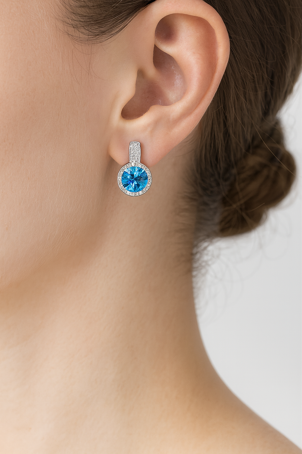 Miniaturbild: Elegante Ohrstecker im "Glamour Shine" mit funkelnden Zirkonias – *TORID