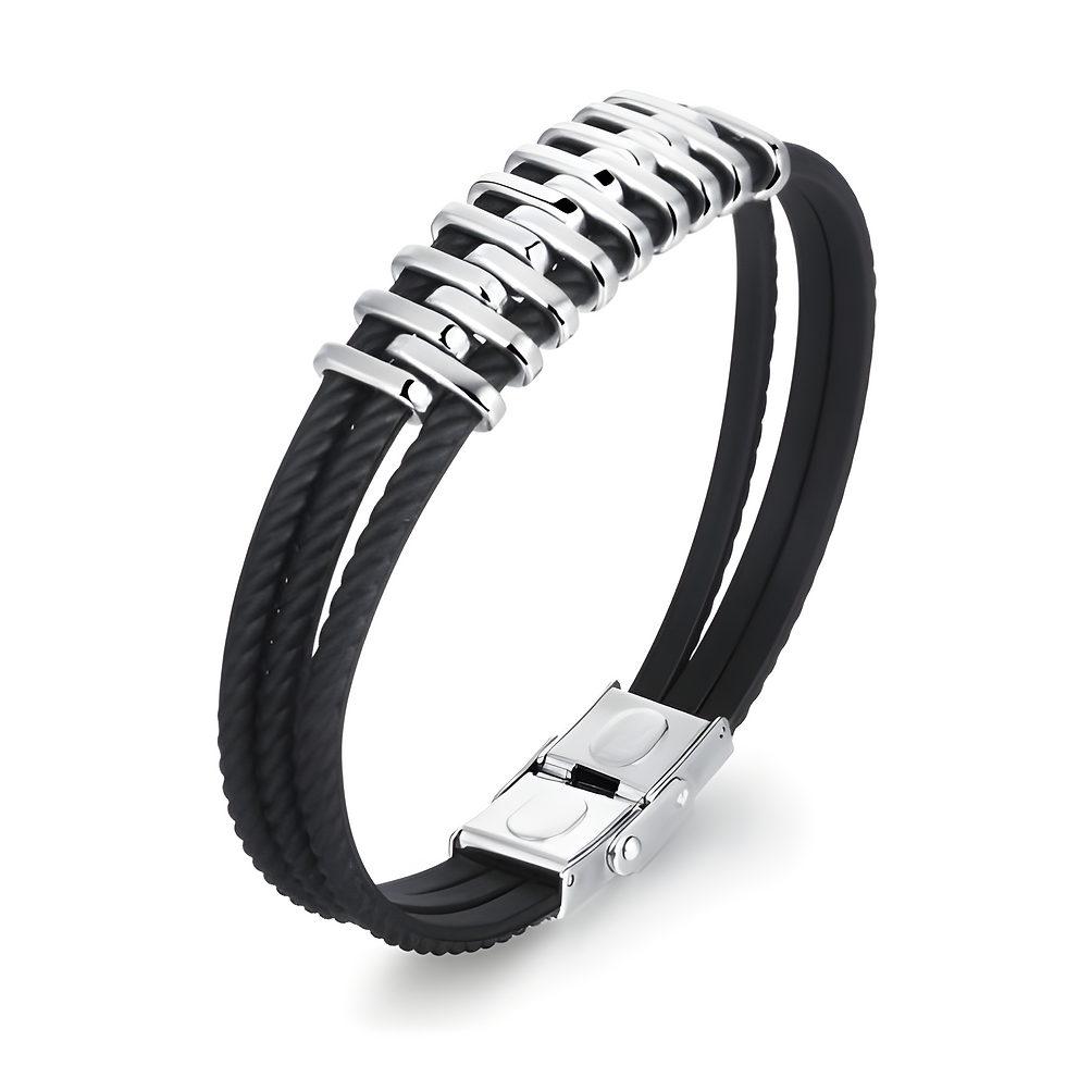 Maskulines Herrenarmband aus schwarzem Silikon mit glänzenden Edeltstahlelementen.