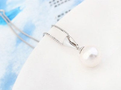 Miniaturbild: Perlenschmuckset Anhänger Halskette Ohrringe und Armband